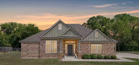 310 Milky Way, Bruceville, TX 76630