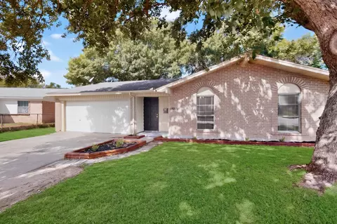 7131 Al Patterson Dr, Dallas, TX 75241