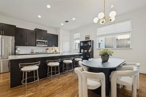 4211 Rawlins St #642, Dallas, TX 75219