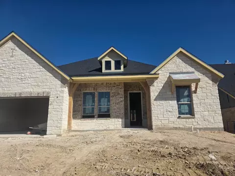512 Mitchell Blvd, Weatherford, TX 76087