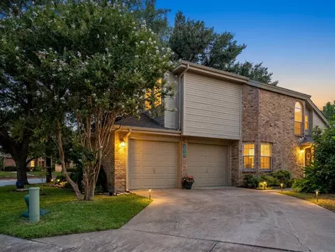 9436 Penny Ln, Irving, TX 75063