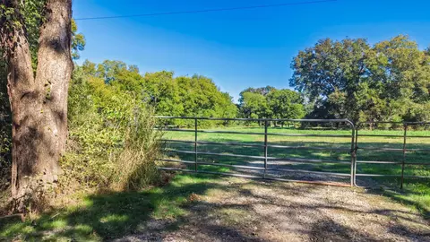 88 Acres County Road 1019, Celeste, TX 75423 photo 32