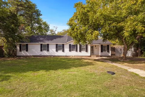 2523 N Prairie Creek Rd, Dallas, TX 75227