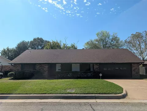 7600 Trimble Dr, Fort Worth, TX 76134
