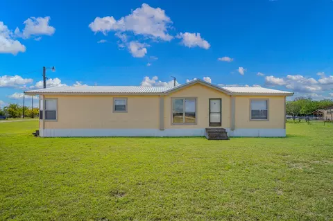 300 Green Branch Rd, Weatherford, TX 76085