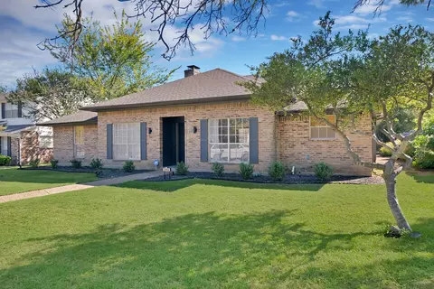 2904 Laurel Ln, Plano, TX 75074