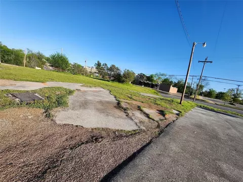 720 E Front St, Tyler, TX 75702 photo 4