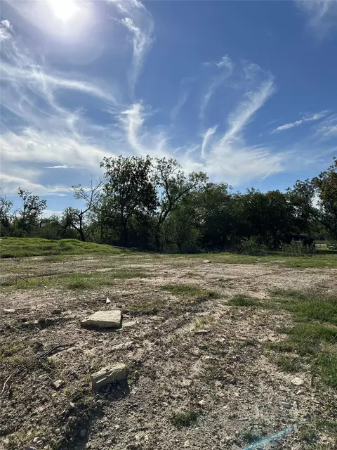 716 Carson Dr, Hico, TX 76457