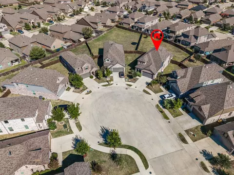 2716 Runnels Ct, Forney, TX 75126