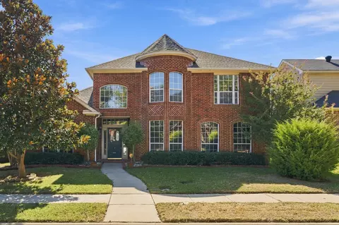 1320 Pinehurst Dr, Lewisville, TX 75077