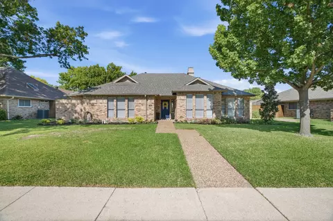 208 Steamboat Dr, Coppell, TX 75019