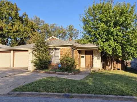 2513 Roseland St, Fort Worth, TX 76103