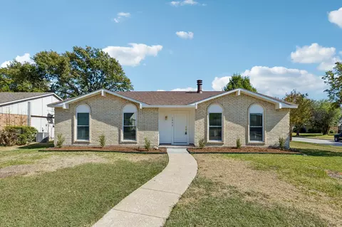 1902 Edna Smith Dr, Garland, TX 75040