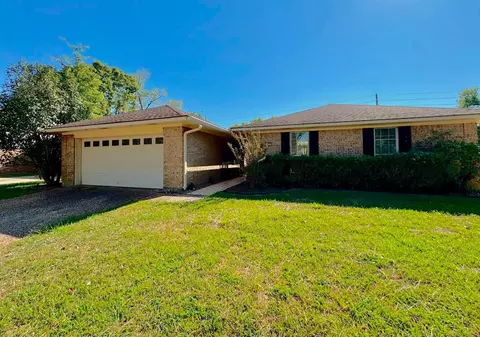 405 Galway Dr, Shreveport, LA 71115