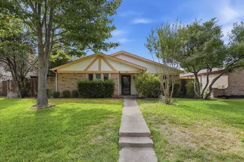 2906 Hazelwood Dr, Garland, TX 75044