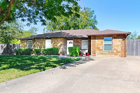 305 Tejas Dr, Glenn Heights, TX 75154