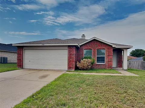5709 Addington Dr, Fort Worth, TX 76135