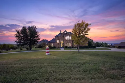 3708 N Lighthouse Hill Ln, Fort Worth, TX 76179