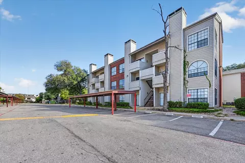 9737 Whitehurst Dr #51, Dallas, TX 75243