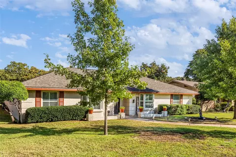 2407 Perryland Dr, Arlington, TX 76013
