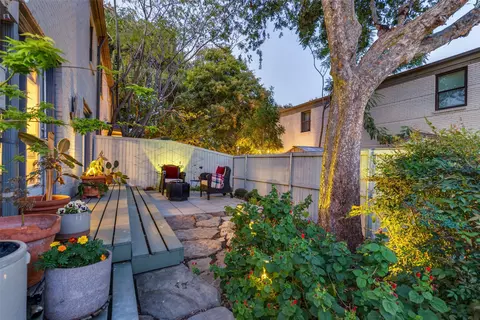 5039 N Hall St, Dallas, TX 75235