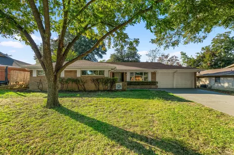 209 Cotillion Rd, Fort Worth, TX 76134