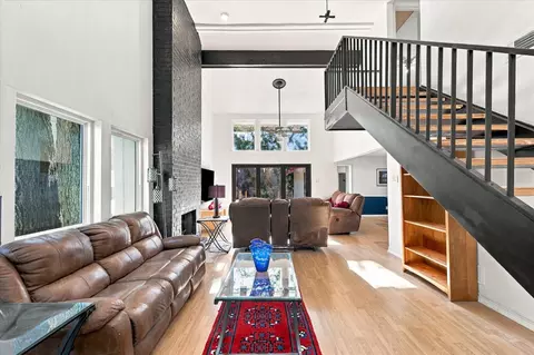 7638 Royal Ln, Dallas, TX 75230