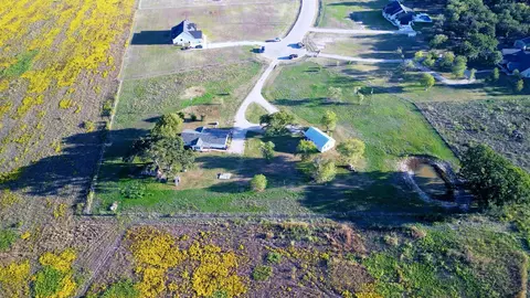 325 321 Grassy Way, Elm Mott, TX 76640