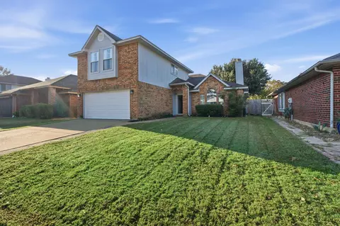 8600 Brushy Creek Trl, Fort Worth, TX 76118