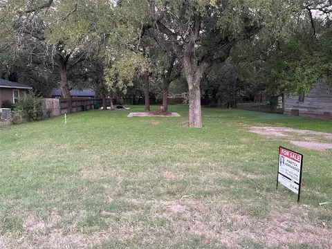 1406 N Business 287, Decatur, TX 76234