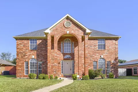 1313 Blue Jay Dr, Lewisville, TX 75077