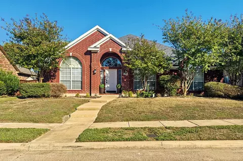 2502 Dove Creek Dr, Rowlett, TX 75088
