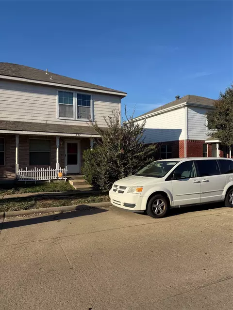 997 Tennessee Trl, Arlington, TX 76017