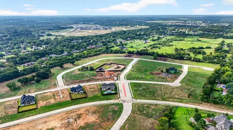 1704 Heritage Knoll Dr, Sherman, TX 75092