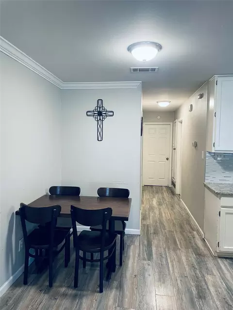 Entry Way - 706 E High St, Terrell, TX 75160 photo 1 of 1