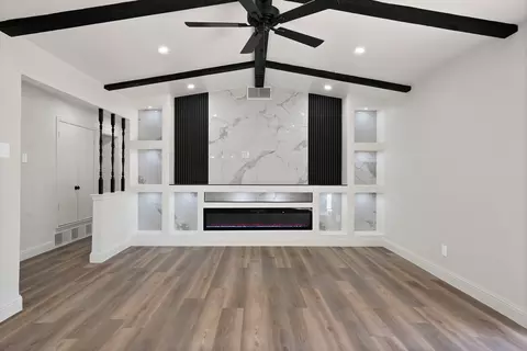 858 Lexington Dr, Lancaster, TX 75134