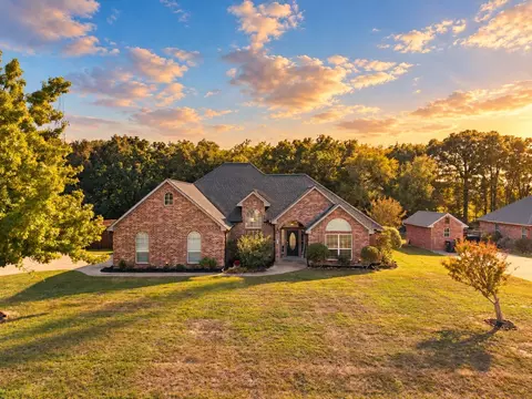 2857 Mallard Dr, Greenville, TX 75402