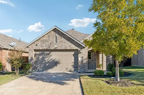 1205 Shire Dr, Aubrey, TX 76227