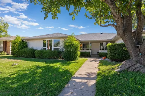 8406 Lullwater Dr, Dallas, TX 75218