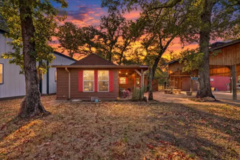 7118 Back Forty Ct, Granbury, TX 76049