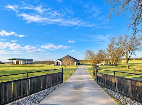 4600 Lone Star Rd, Poolville, TX 76487