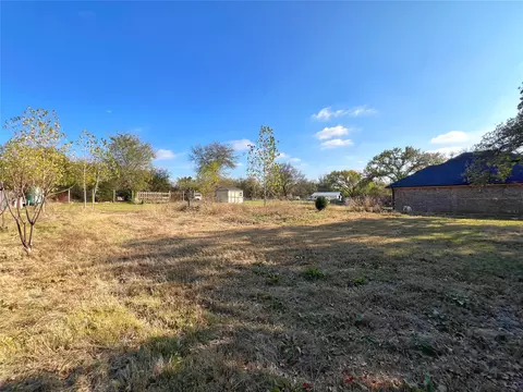 2821 Milam St, Fort Worth, TX 76112