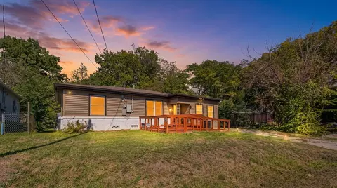 1210 Pollard St, Greenville, TX 75401