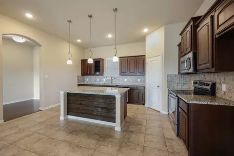 Kitchen - 8818 Abner Rd, Terrell, TX 75161 photo 3 of 3