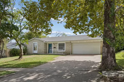 4256 Ambrose Dr, Dallas, TX 75241