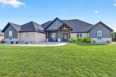 1074 Knoxmiller Ct, Weatherford, TX 76088