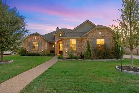 10313 Creekside Ln, Waco, TX 76712