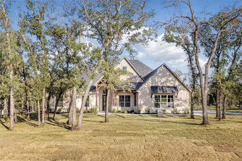 140 Prairie Winds Dr, Poolville, TX 76487