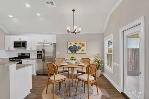 4163 Grassy Lake Dr, Bossier City, LA 71111