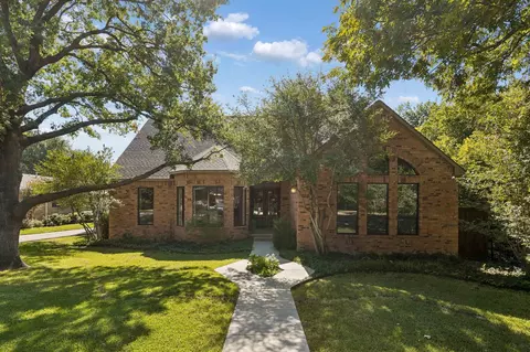 9006 Windy Crest Dr, Dallas, TX 75243